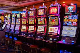 Phòng Live Casino acb8 với dealer thật phát sóng trực tiếp cho người Việt